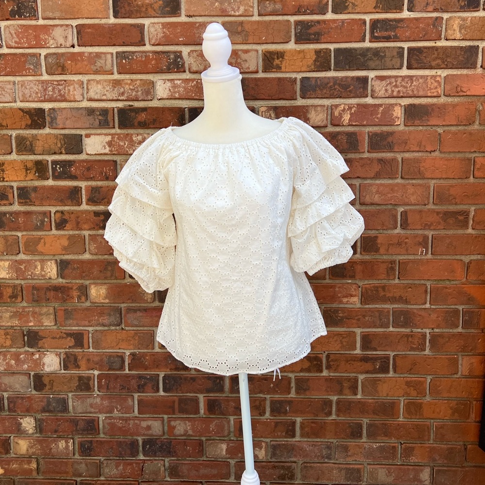 NWOT CeCe TOP